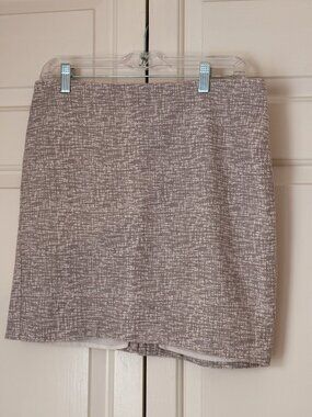 Banana Republic mini skirt, size 10, taupe gray weave